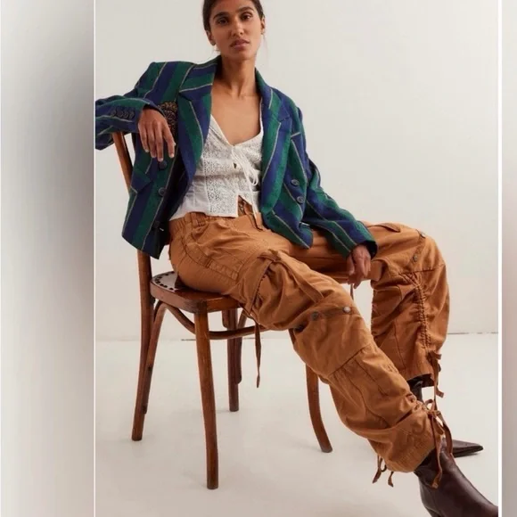 ⭐️NWOT We The Free Everglades Utility pants - Picture 4 of 10